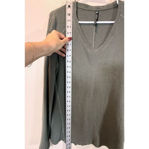 KUHL Lyrik Long Sleeve Lightweight V- Neck Sweater Top Women’s Small - Picture 10 of 13